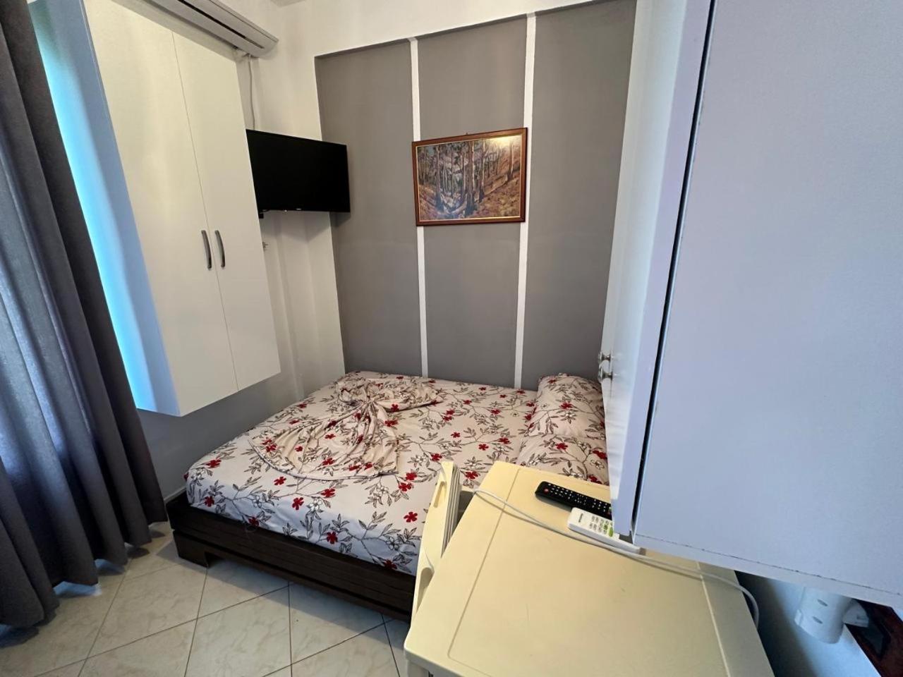 Albergue Eid Mar Vlorë Exterior foto