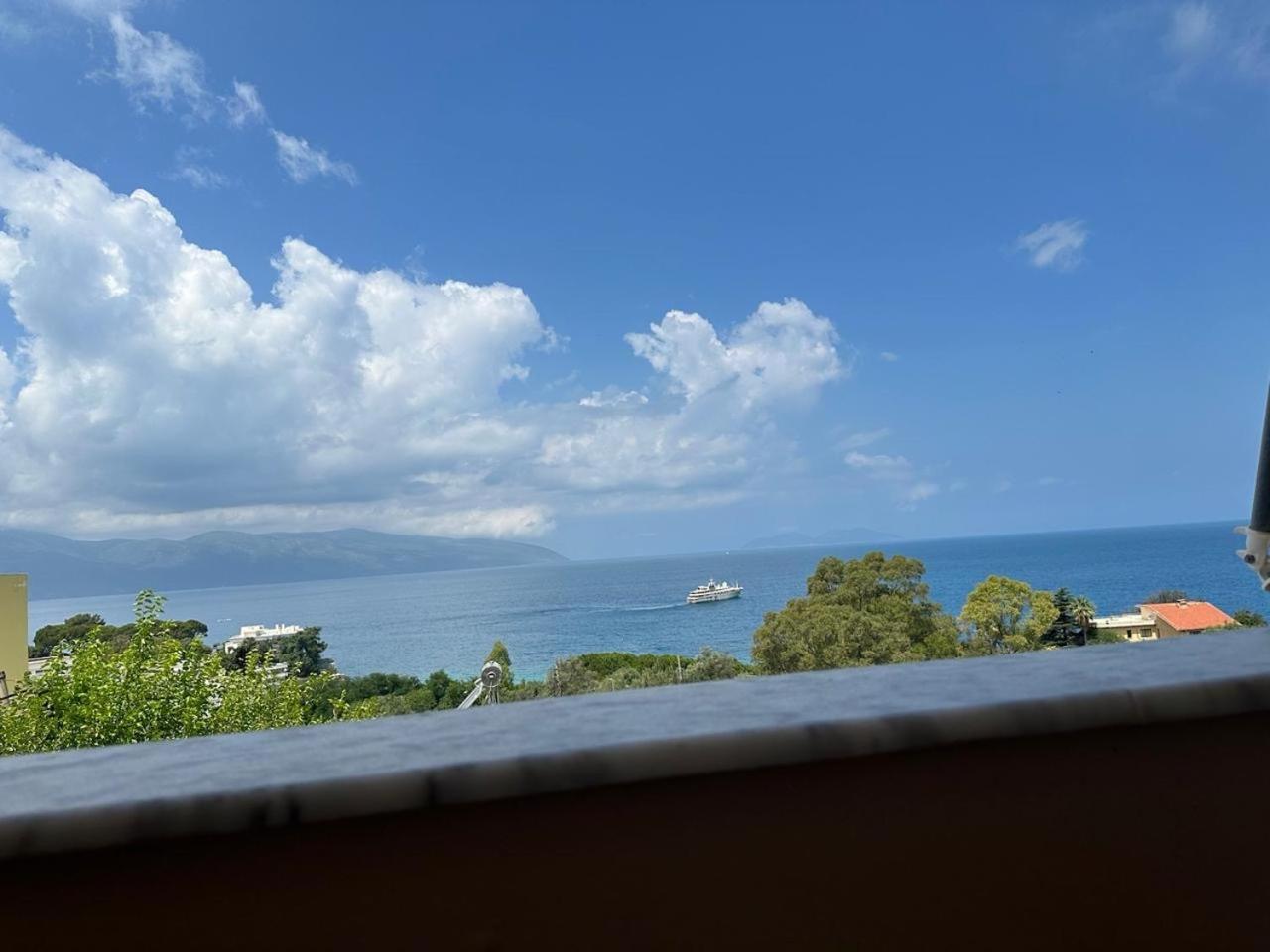 Albergue Eid Mar Vlorë Exterior foto