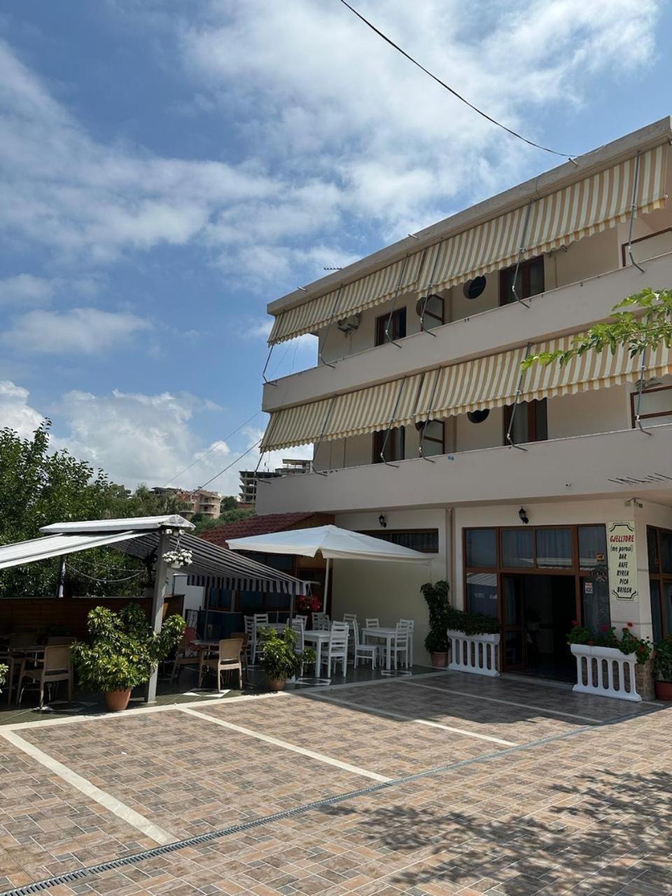 Albergue Eid Mar Vlorë Exterior foto