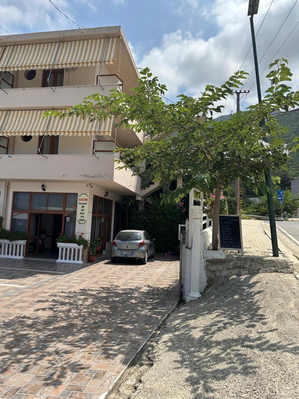 Albergue Eid Mar Vlorë Exterior foto